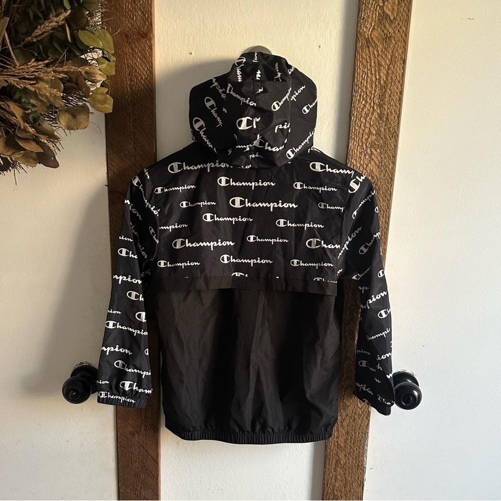 Champion Boys Athletics Packable Logo Hooded Zip Jacket EUC Black White